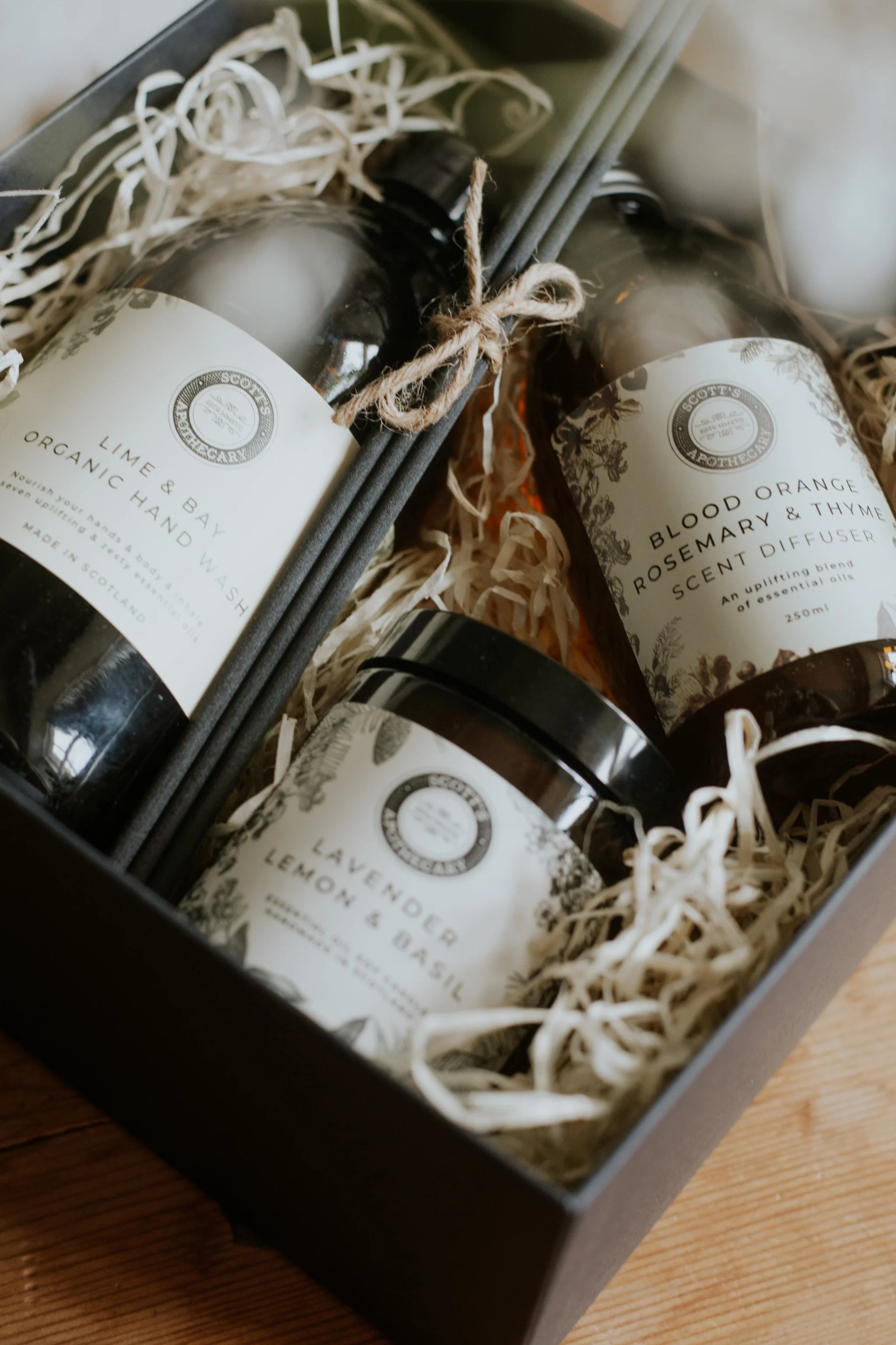 Scott's Apothecary Home Gift Box